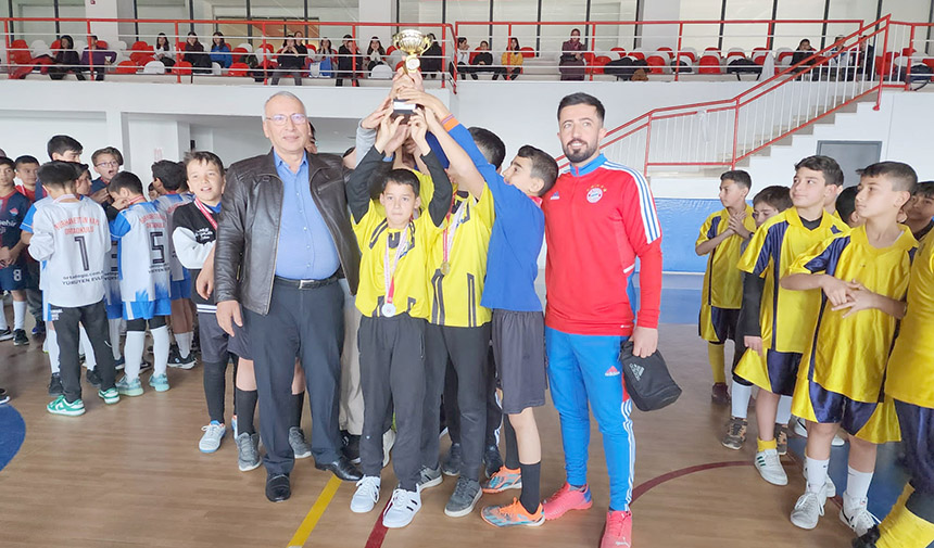 Futsal (6)-1