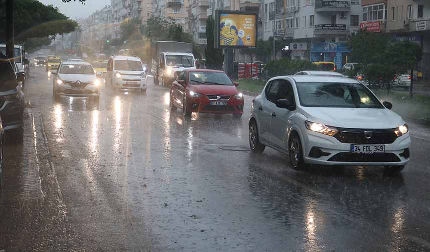 Antalyada Yağmur Ve Fırtına (7)
