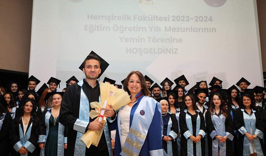 Hemşirelerin Mezuniyet Sevinci (9)