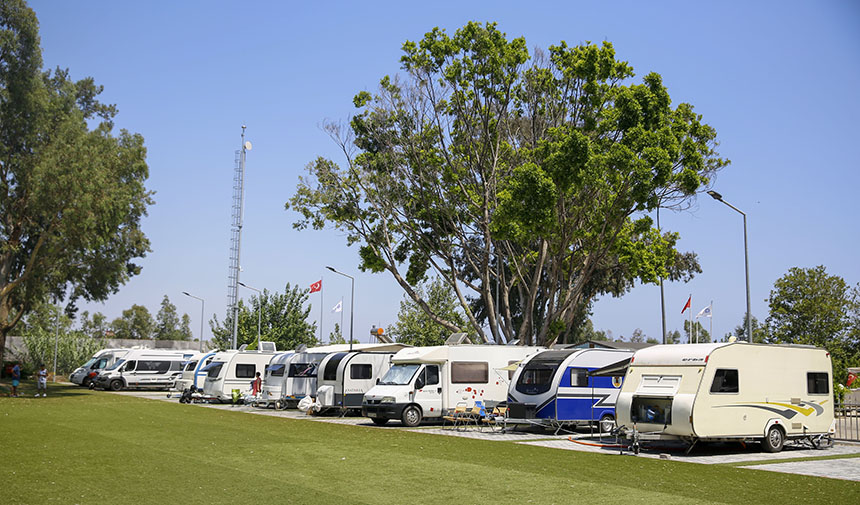 Karavan Park'a Tatilci Akını (4)