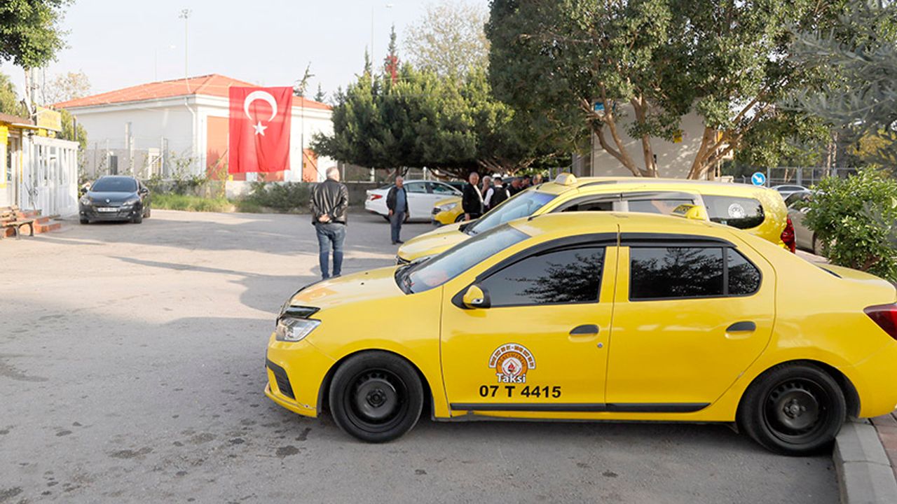'Taksilerdeki İndi-Bindi Ücreti Yasal Değil'