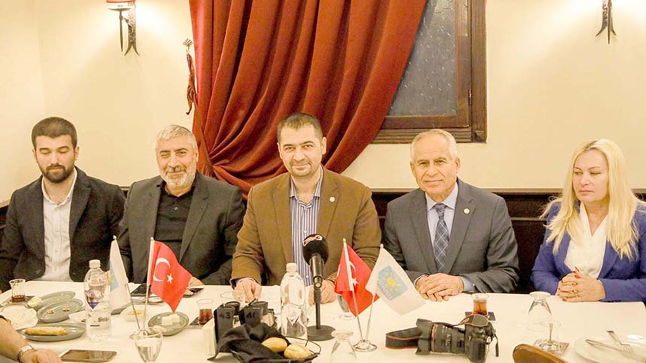 İYİ Parti'den İstifalara Yönelik 'Operasyon' Açıklaması