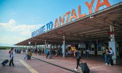 Antalya'nın Rekoru Değişti, Turist Sayısı 16 Milyonu Aştı