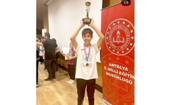 Arif Ege Antalya Şampiyonu