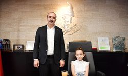 Başkan Kotan, Minik Zeynep'in Gönlünü Aldı