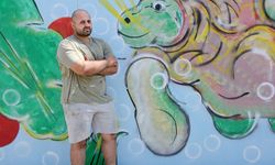 Ressam Çil, Trafolara Renk Katıyor