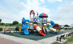 PARKLAR YENİLENİYOR, YENİ PARKLAR YAPILIYOR