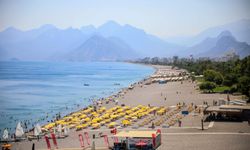 ANTALYA'DA 95 YILIN TEMMUZ SICAKLIK REKORU KIRILDI