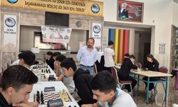 Cumhuriyet Satranç Turnuvası Yapıldı