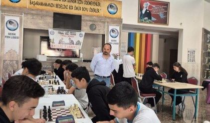 Cumhuriyet Satranç Turnuvası Yapıldı