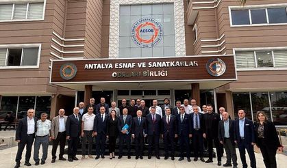 İYİ Parti’den Antalya’ya Ekonomi Çıkarması