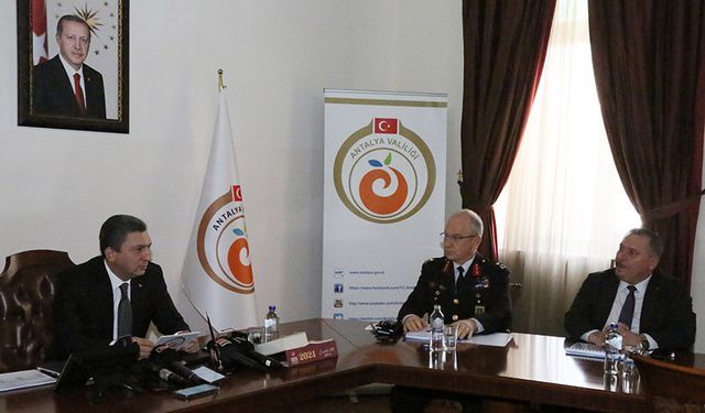 Antalya'da 2 Milyona Yakın Seçmen 6 Bin Sandıkta Oy Kullanacak