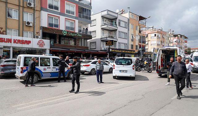 Antalya'da Kıraathanede Silahlı Çatışma: 7 Yaralı, 12 Gözaltı