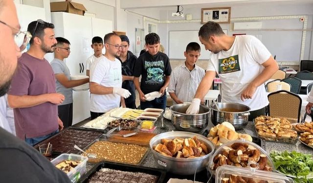 Coşku Dolu Özel Kutlama