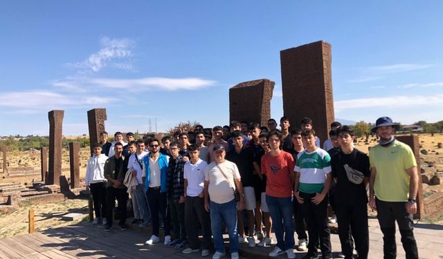 Serikli Gençler Ahlat'ta