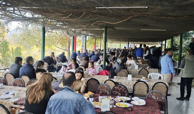 Eğitim Bir Kahvaltıda Buluştu