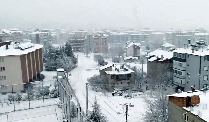 Antalya'nın Yüksek Kesimlerine Kar Yağdı