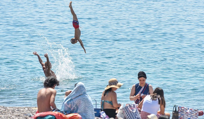 DHA Muhabiri Yıldırım'a AGC'den Ödül