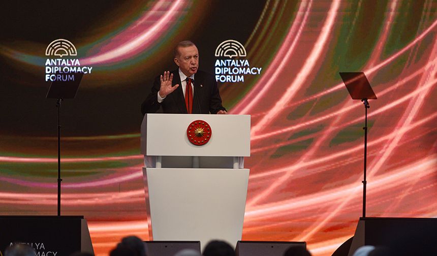 Erdoğan: Sözler eylemle desteklenmedikçe Filistin'deki zulmü durdurmak mümkün değil