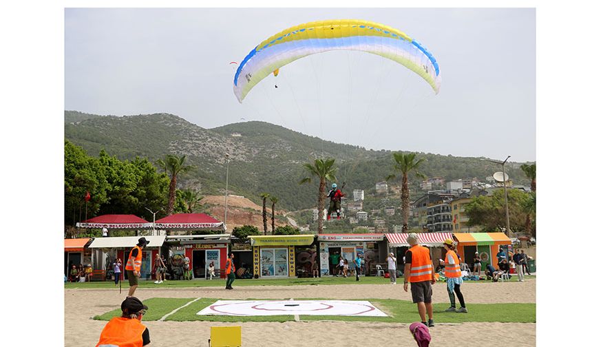 Yamaç Paraşütü Dünya Kupası Alanya'da Başladı