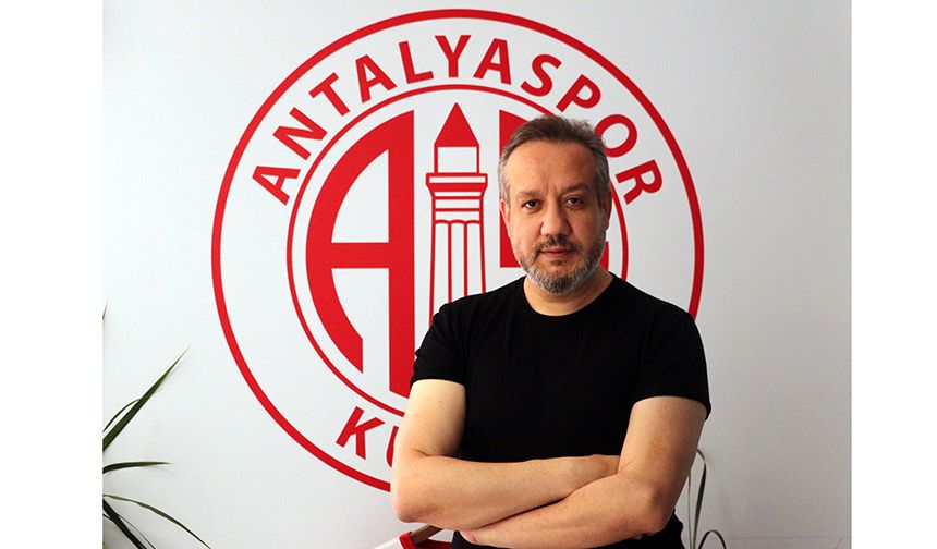 Antalyaspor Başkanı Sinan Boztepe: Alex De Souza Listede Olan İsimlerden