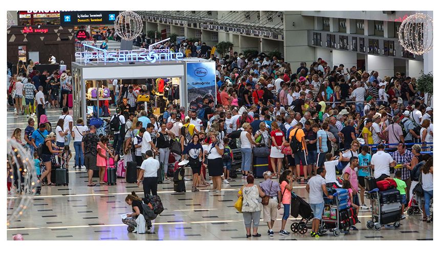 Antalya Havalimanı Yolcu Trafiği 10 Milyona Yaklaştı