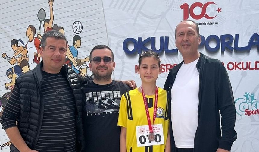 Ebru Türkiye 4.’Sü Oldu