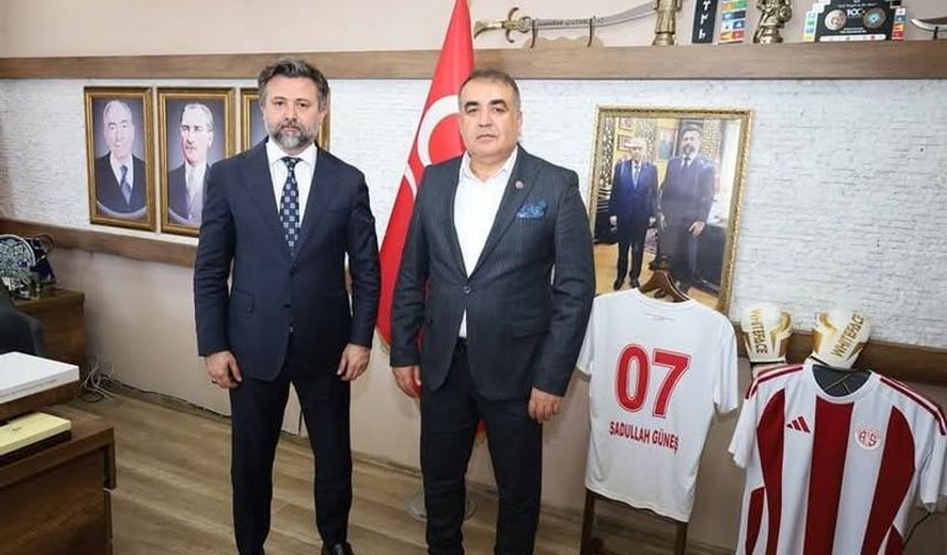MHP Serik’te Görev Değişimi