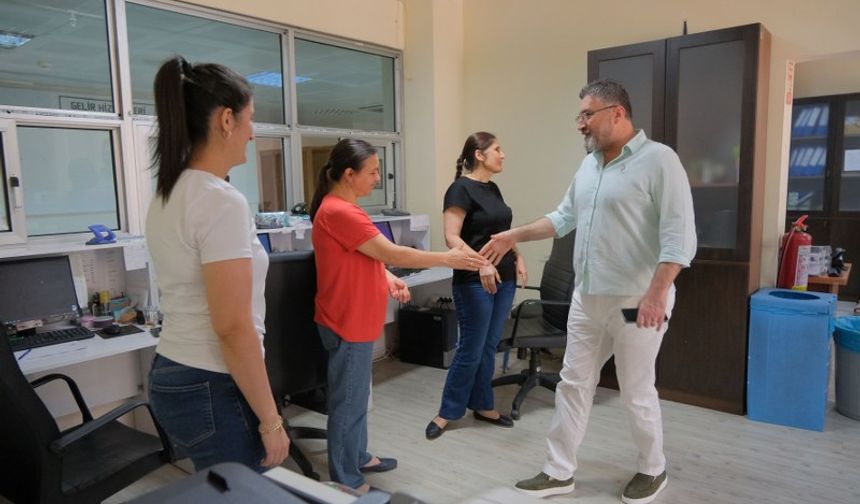 Başkan Kumbul Personeliyle Bayramlaştı
